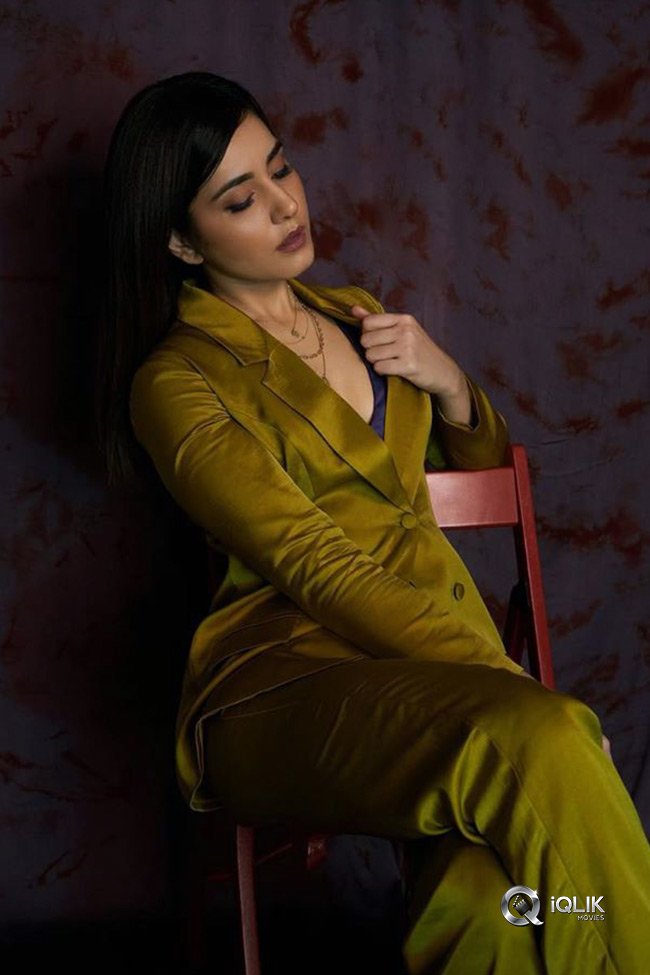 Raashi-Khanna